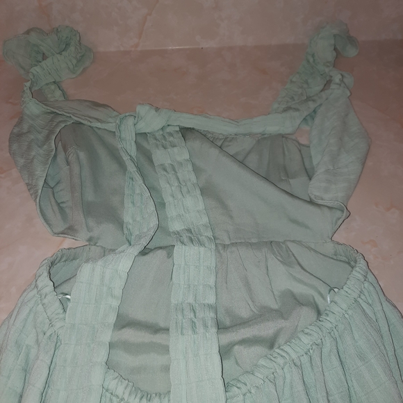 Lush Backless Green Dress - Picture 4 of 12